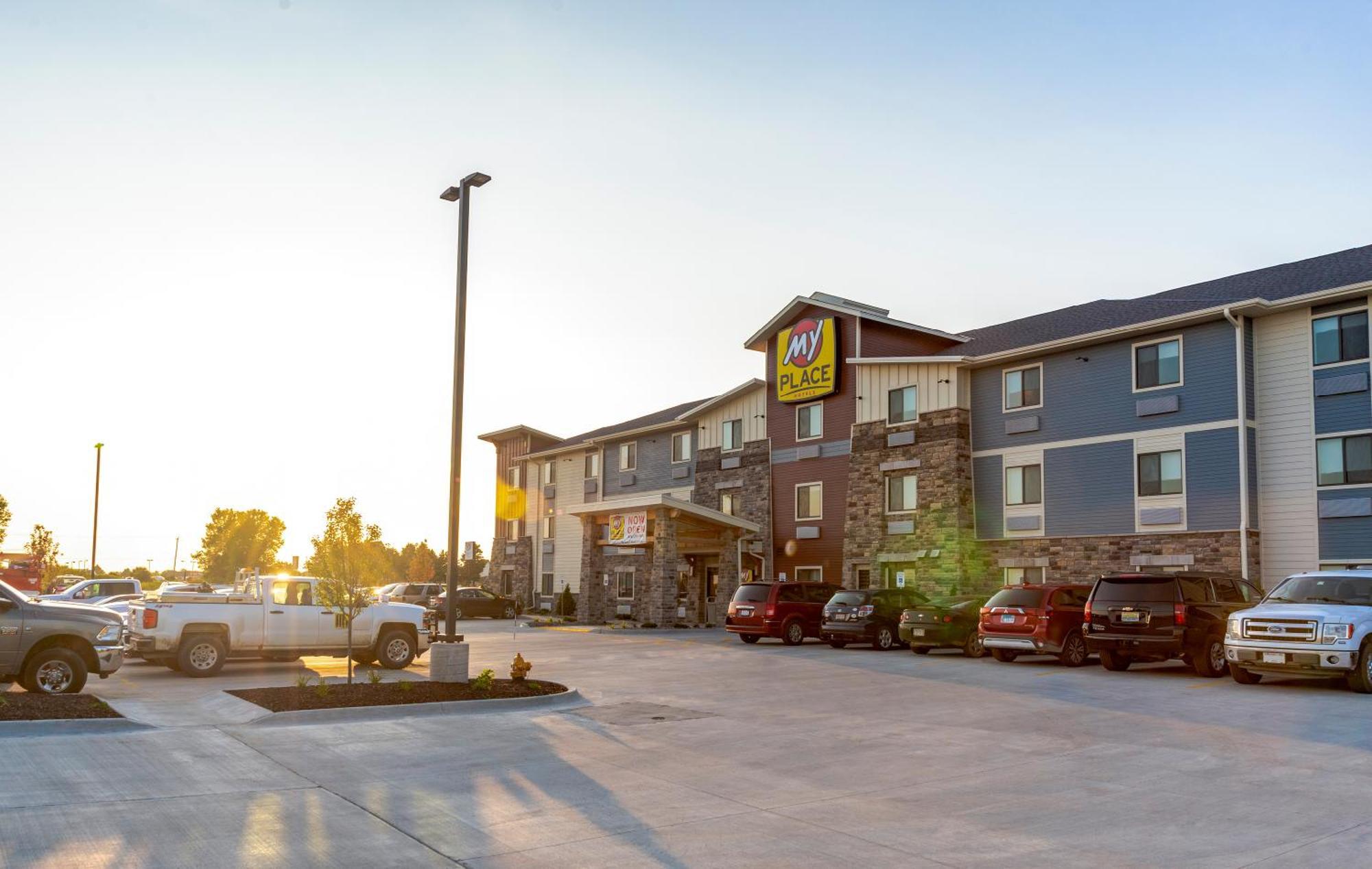 My Place Hotel-Mount Pleasant, Wi Екстериор снимка